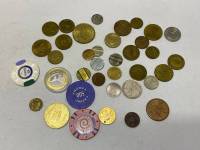 Набор жетоны метро, таксофон, памятные монеты разных стран, 37 шт