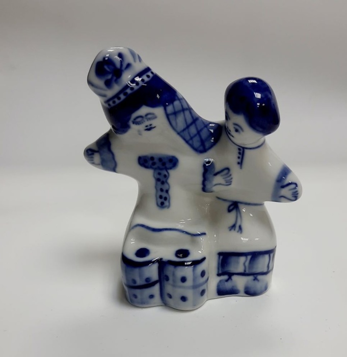 Фарфоровый сувенир &quot;Жених и невеста&quot;, гжель.