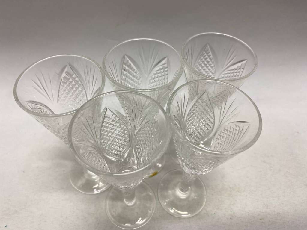 Рюмки хрусталь 5 шт