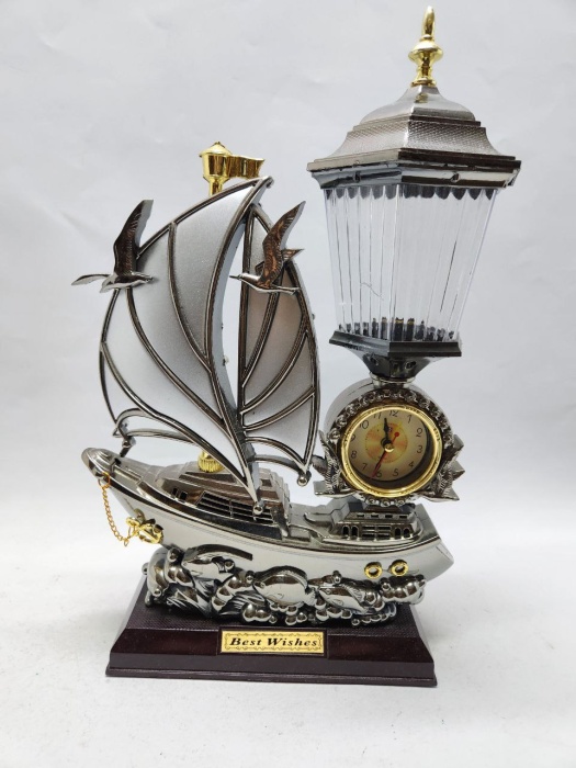 Часы настольные Корабль Фонарь со светильником