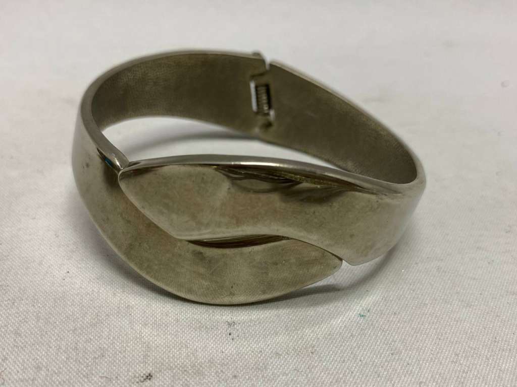 Украшения браслеты 19 шт в наборе металл