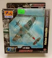 Модель самолет 1:72 BF109G-10 с красной полосой на хвосте в коробке блистере