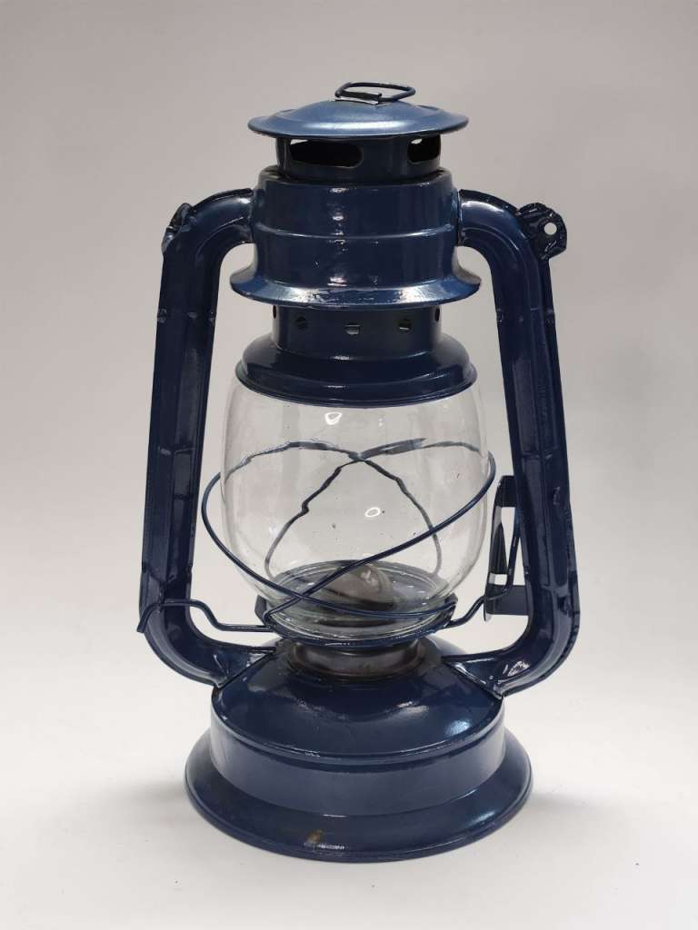 Лампа керосиновая СССР синяя