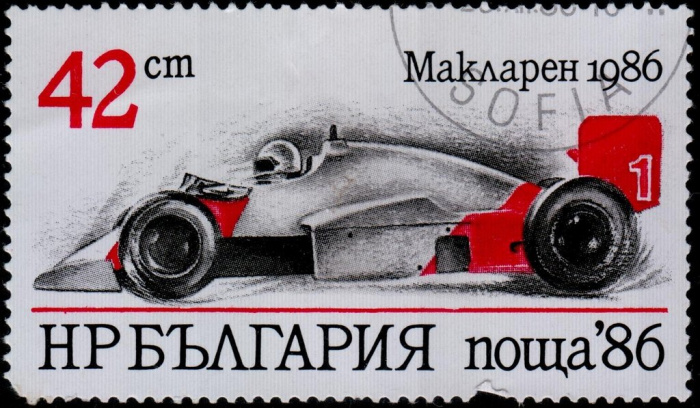(1986-134) Марка Болгария &quot;Макларен (1986)&quot;   Гоночные автомобили III Θ