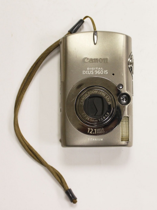 Фотоаппарат цифровой CANON Digital IXUS 960 IS, без зарядки, с картой памяти (см. фото)