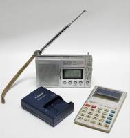 Радиоприемник Sony ICF SW22 Зарядка Canon и Калькулятор Электроника МК60