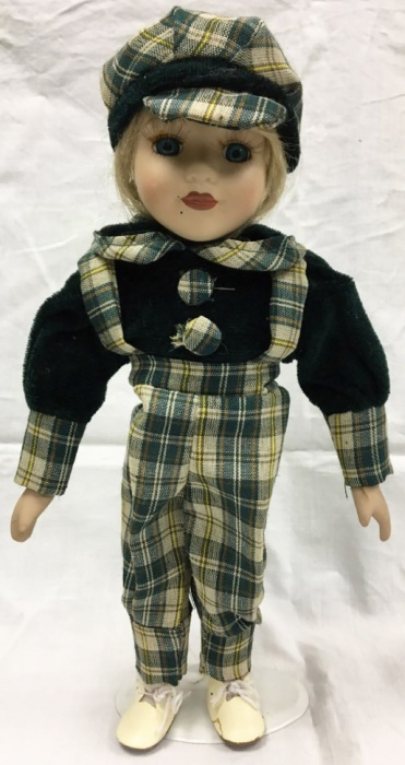 Кукла на подставке (сост.на фото)