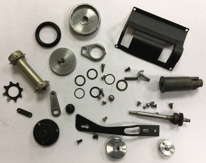 Части от фотоаппарата Зенит (сост. на фото)