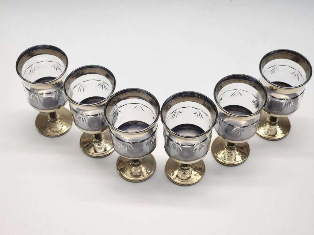 Рюмки СССР 6 шт стекло гравировка золочение высота 8 см