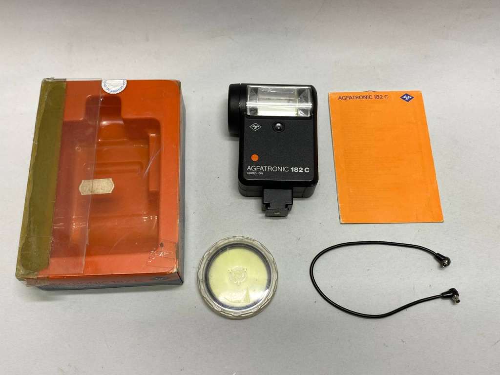 Фотовспышка AGFATRONIC 182C и светофильтр