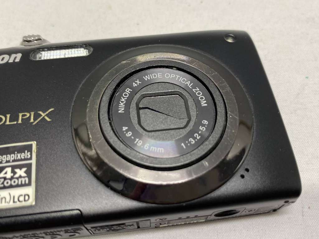 Фотоаппарат Nikon Coolpix C3000, на запчасти