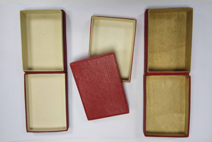 Набор пустых коробок для медалей, 3 шт, красный, СССР (сост. на фото)