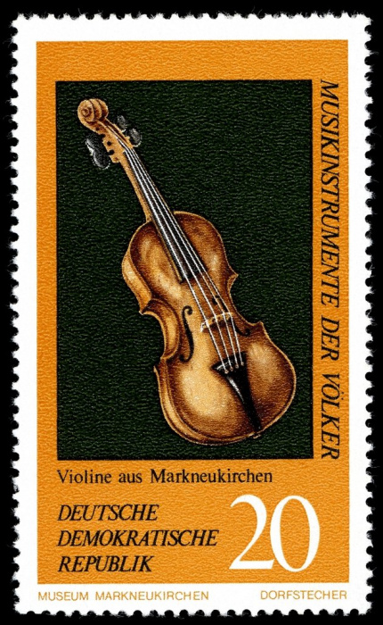 (1971-082) Марка Германия (ГДР) &quot;Скрипка&quot;    Музыкальные инструменты II Θ