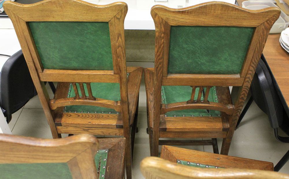 Комплект стульев, дерево с обивкой под кожу, СССР, 4 штуки (см. фото)