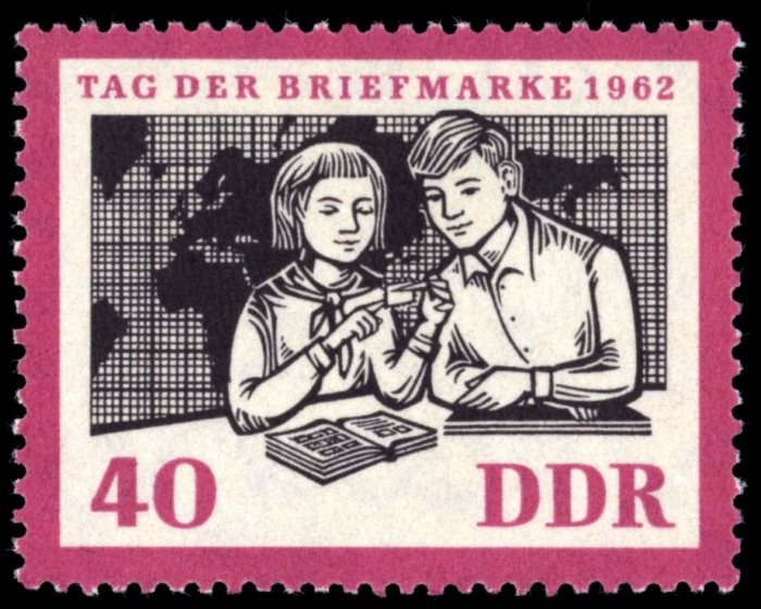 (1962-060) Марка Германия (ГДР) &quot;Филателисты&quot;    День почтовой марки II Θ