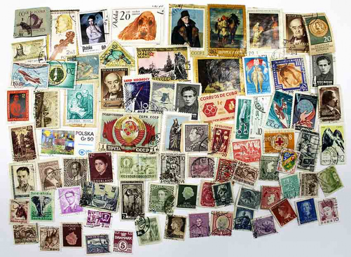 Набор различных марок (400 штук) Состояние, годы, страны и номиналы на фото