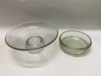 Фруктовница на ножке и салатник 