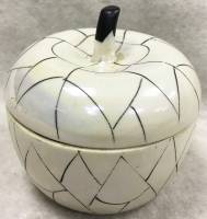 Шкатулка "Яблоко", фарфор (сост. на фото)