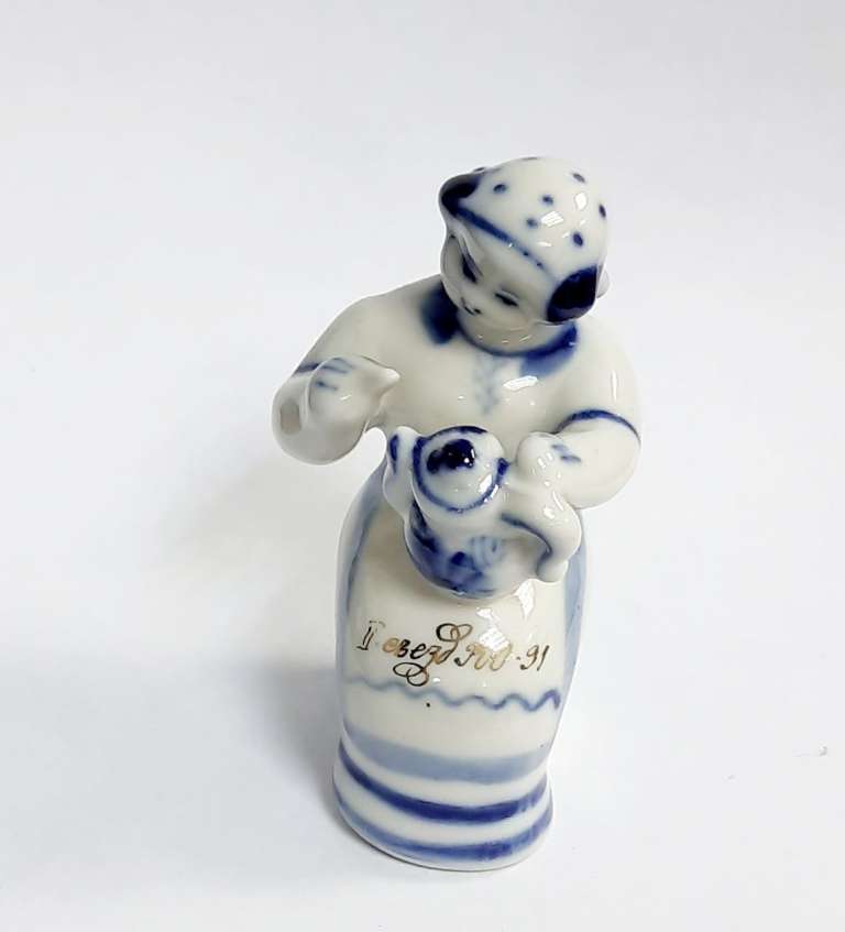 Фарфоровый сувенир "Живописка", гжель, позолота