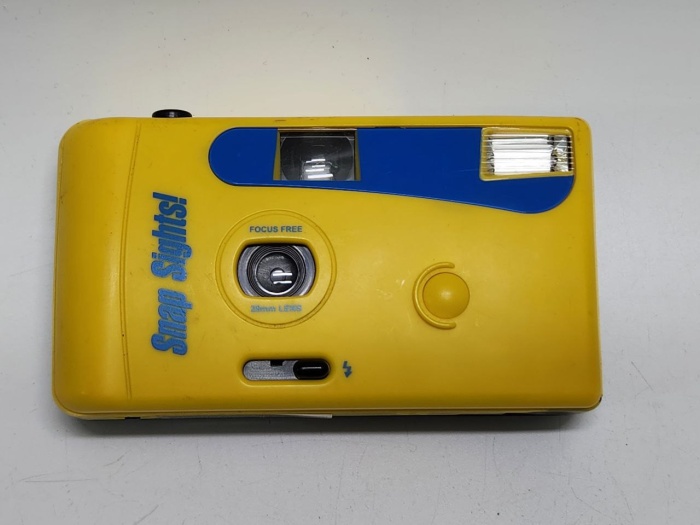 Фотоаппарат пленочный мыльница Snap Sights желтый 