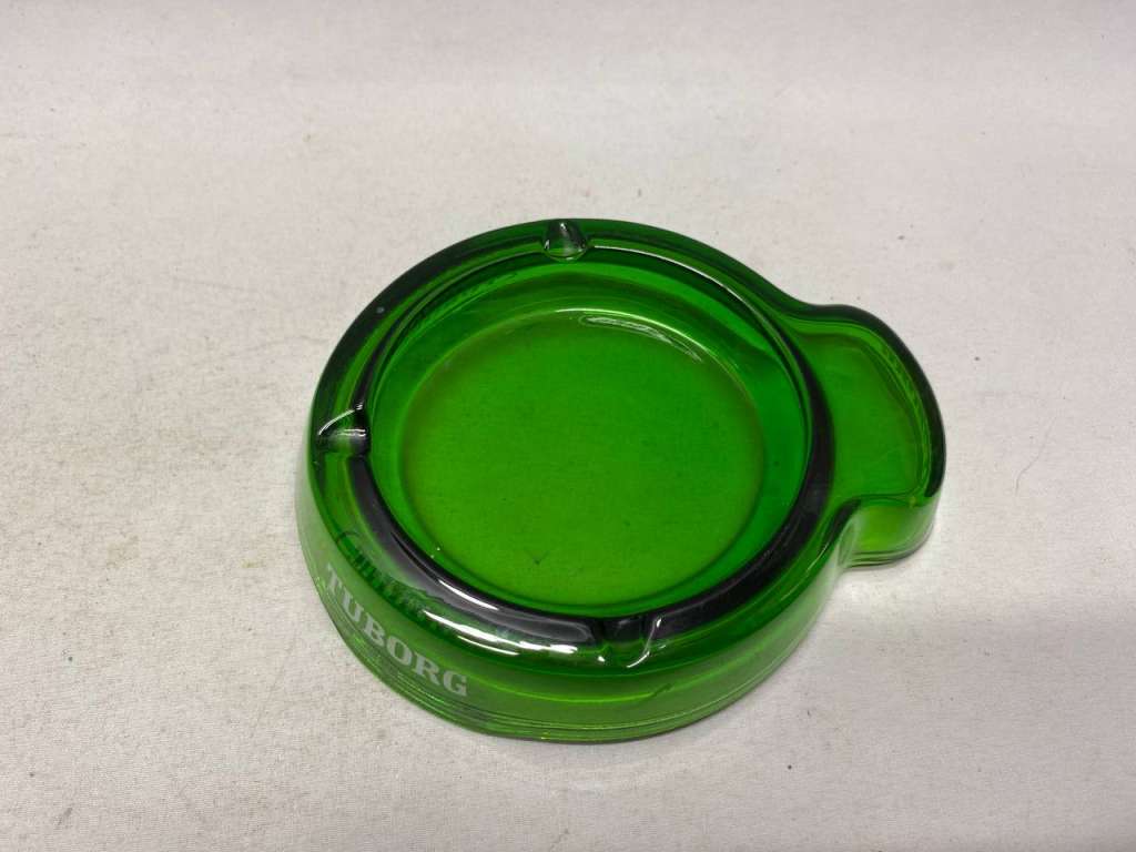 Пепельница зеленое стекло