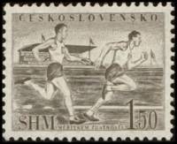 (1952-049) Марка Чехословакия "Эстафетный бег"    Основание ассоциации по физической культуре и спор