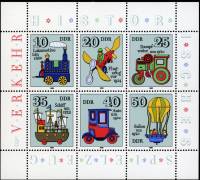 (1980-100) Лист (6 м 2х3) Германия (ГДР) "Игрушки"    Исторические Игрушки III Θ