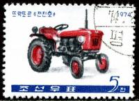(1974-016) Марка Северная Корея "Трактор"   Техника на селе III Θ