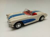 Модель авто 1:43 1957 Corvette New Ray без коробки