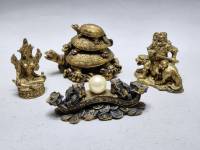 Чжао Гунмин Белая Тара Три черепахи Две жабы на жезле Жуи с жемчужиной полистоун