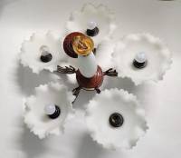 Люстра потолочная 5 рожковая плафоны матовое белое стекло в форме цветка (сост Б/у)