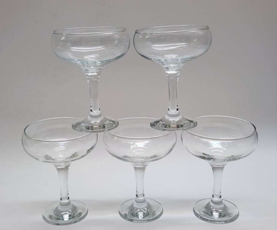 Бокалы шампаньерки креманки на ножках стекло 5 штук высота 13,5 см