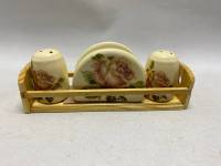 Набор для специй и салфетница керамика на деревяннотй подставке