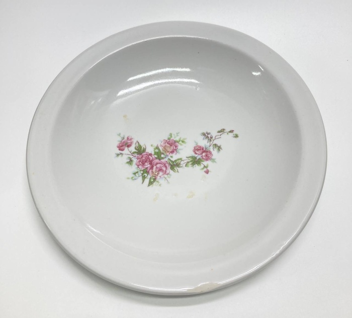 Блюдо цветы, Пролетарий (есть скол)