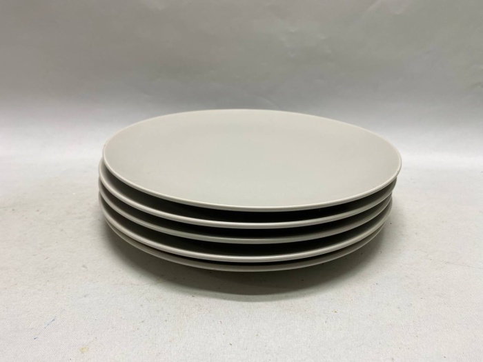 Тарелки Икеа серые 5 шт 26 см