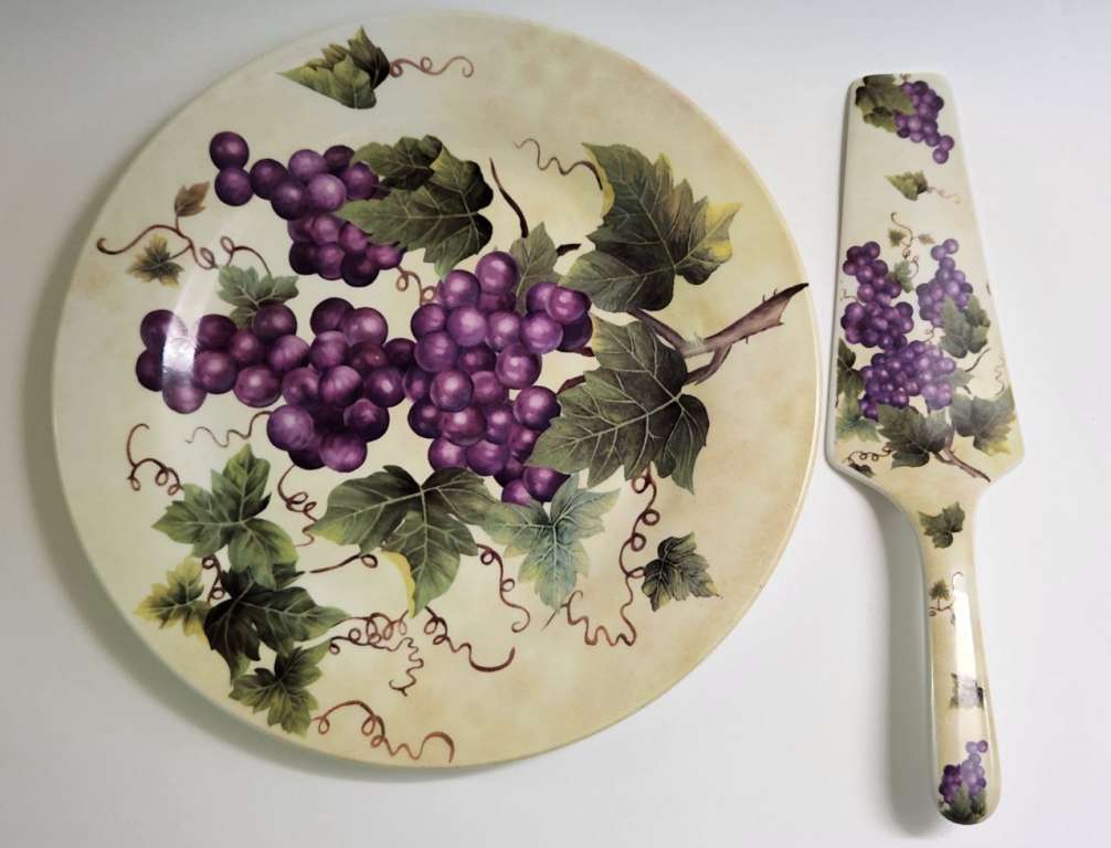 Блюдо тортница с лопаркой Виноград фарфор