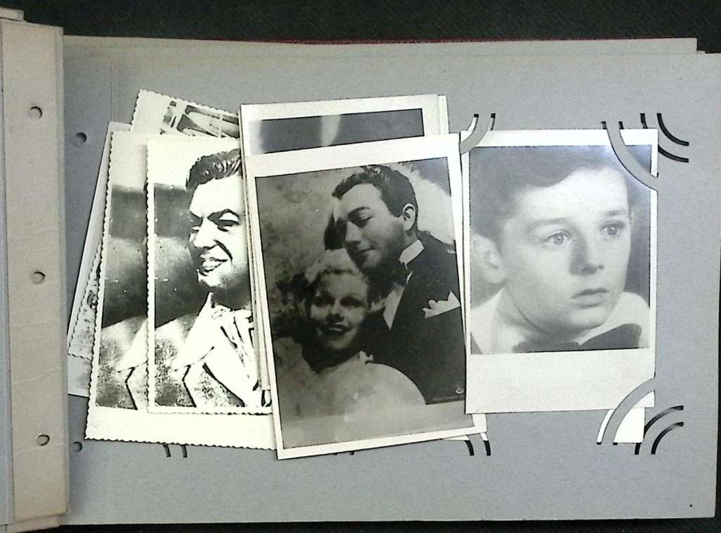 Альбом с фотографиями &quot;Звезды кино&quot;, XX  век, 36 листов, 144 фото