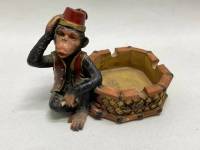 Пепельница обезьяна Дубай полистоун (состояние на фото)