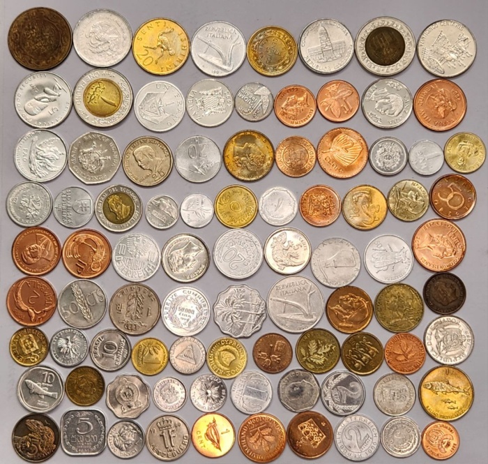 Набор иностранных монет 87 штук