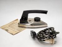 Утюг электрический складной туристический УТ 400-08-220 компактный 