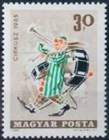 (1965-052) Марка Венгрия "Музыкант"    Цирк II Θ