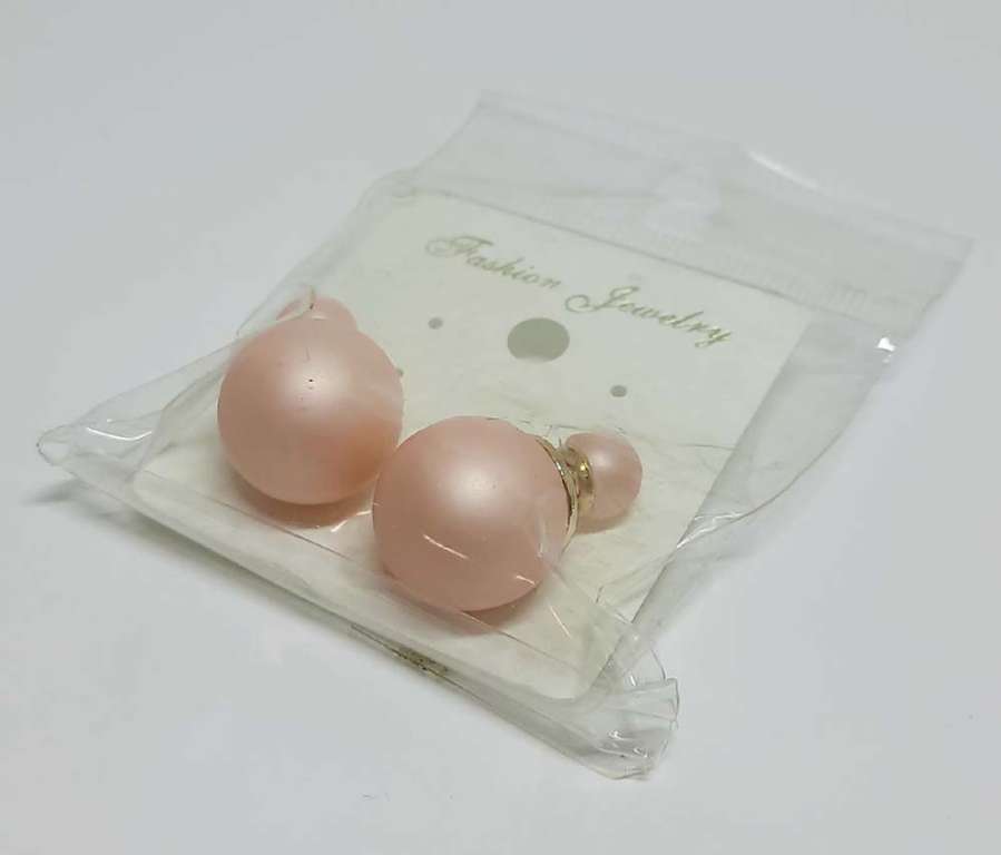 Серьги-пусеты Диор шарики, розовые, матовые, бижутерия, 2,5 см, новые в упаковке