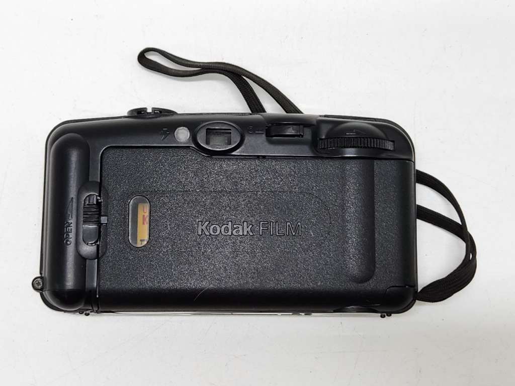 Фотоаппарат плёночный Kodak KB10  Камера 35 мм США  Работоспособность не проверялась