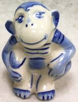 Статуэтка "Обезьяна", фарфор (сост. на фото)