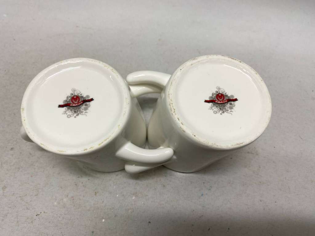 Кружки обнимашки пара