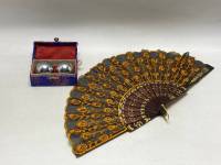 Набор сувениров веер и массажные шары для рук