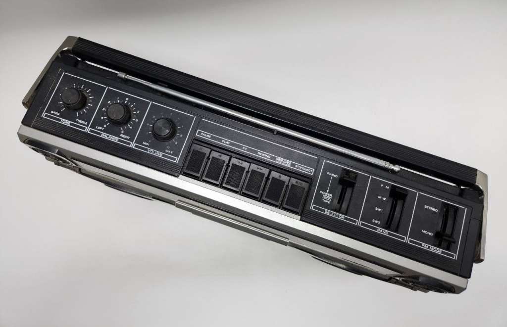 Магнитола Panasonic RX4960F Япония рабочая