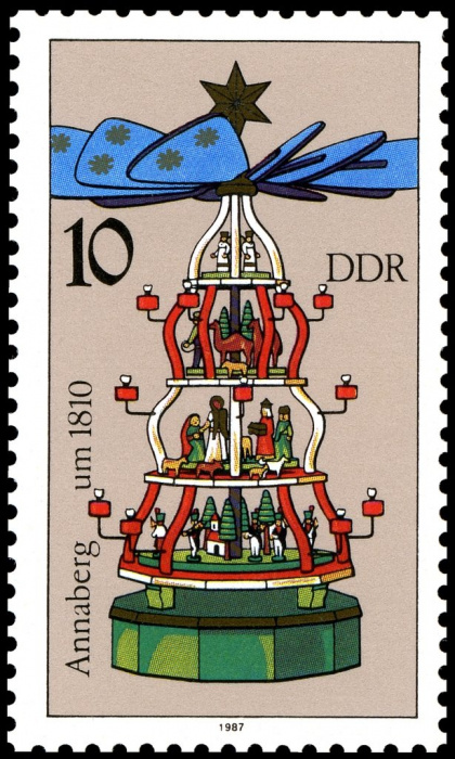 (1987-086) Марка Германия (ГДР) &quot;Пирамида (1)&quot;    Рождество II Θ