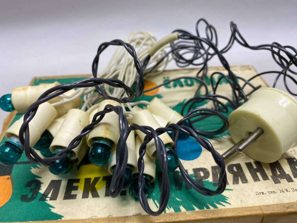 Гирлянда елочная в ремонт