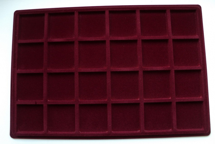 Планшет с защитной крышкой на 24 ячейки размером 45 х 45 мм, Бордовый, Беларусь